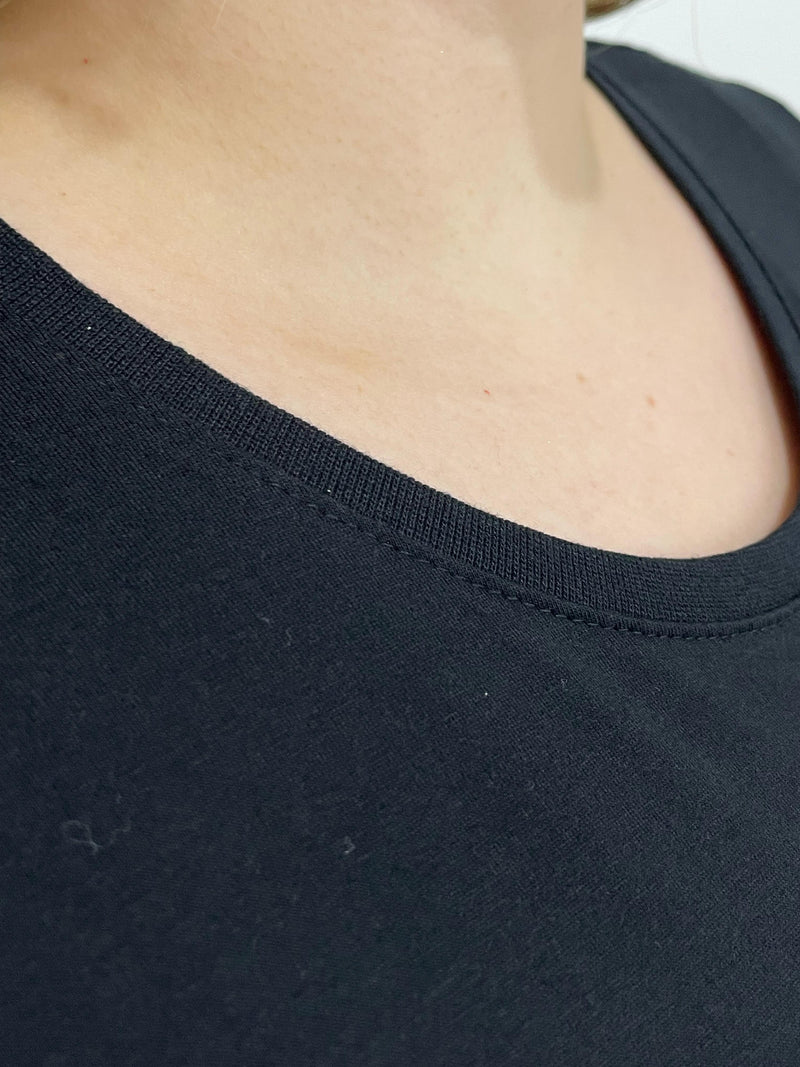 Camiseta Mucho Amor – Preto Chic