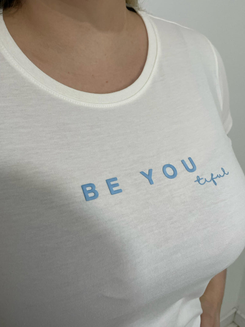 Camiseta Be You – Branca Estampa Azul