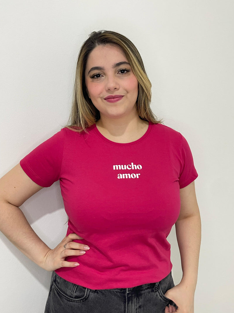 Camiseta Mucho Amor – Rosa
