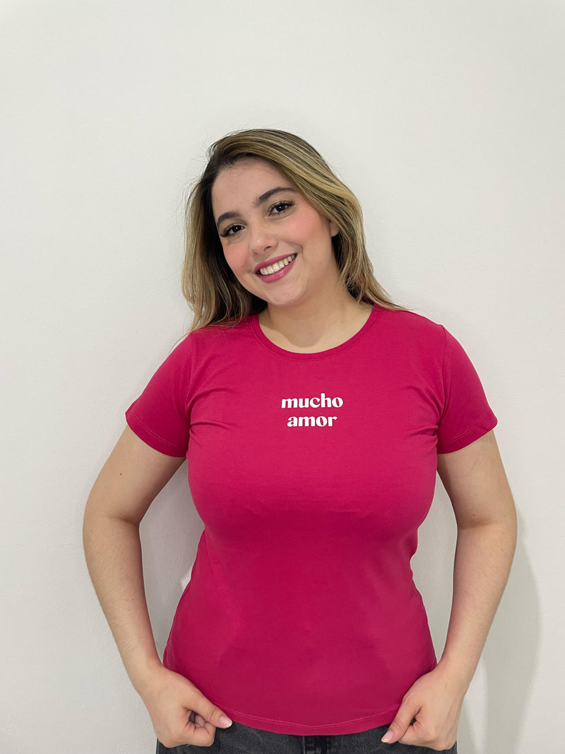 Camiseta Mucho Amor – Rosa