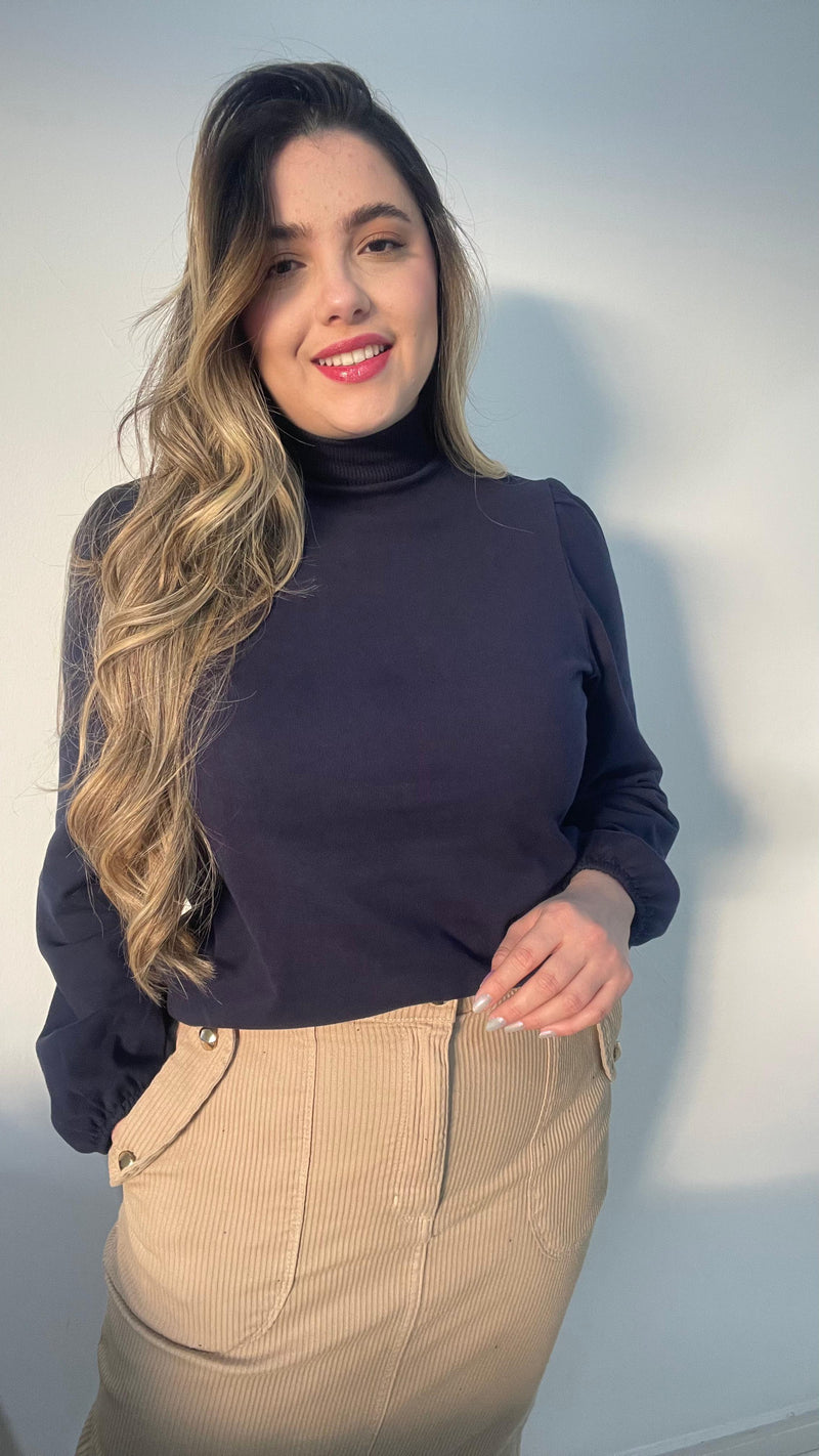Blusa gola alta com manga bufante Preta