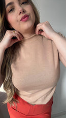 Camiseta gola alta Bege